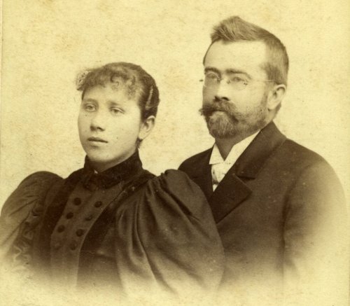 Filipína, dcera Jana Saidy se provdala za učitele a varhaníka, Aloise Funka (*1860). Manželé Funkovi jako jedni z prvních hráli ve Veselí tenis.